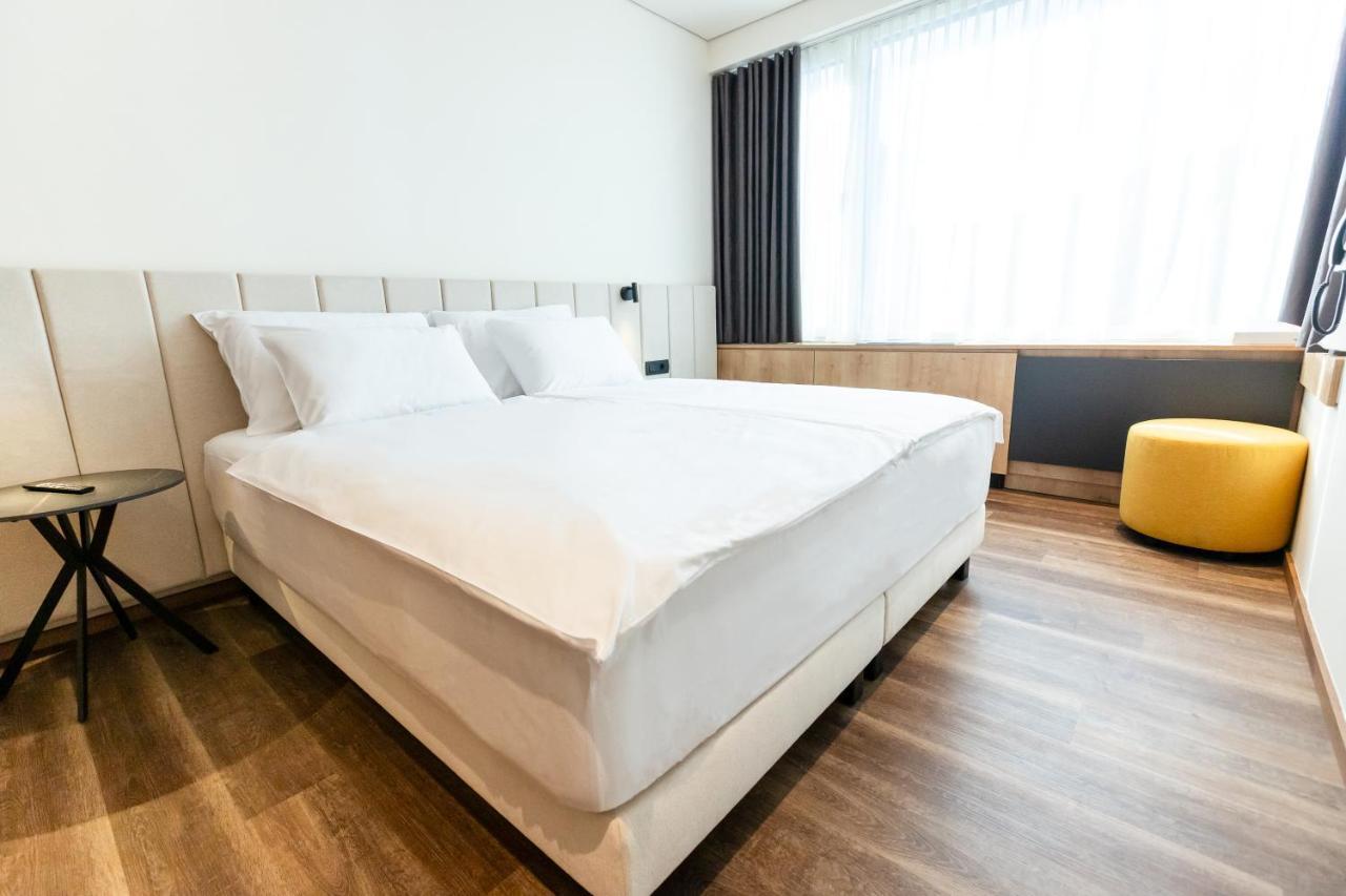Hotel Lonca Škofja Loka Extérieur photo